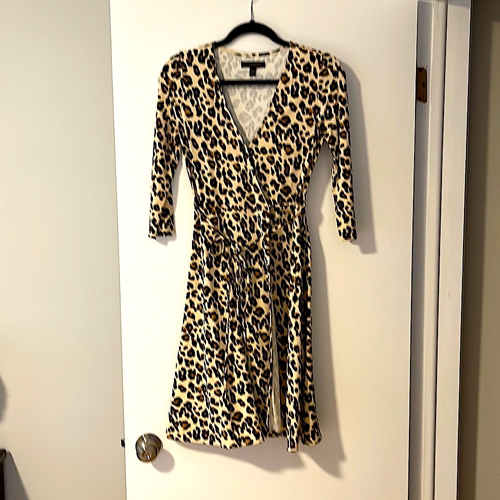 NWOT Banana Republic Wrap Dress - size xs - Picture 2 of 8